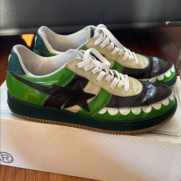 Vintage BAPE Green Sneakers - Picture 3 of 11